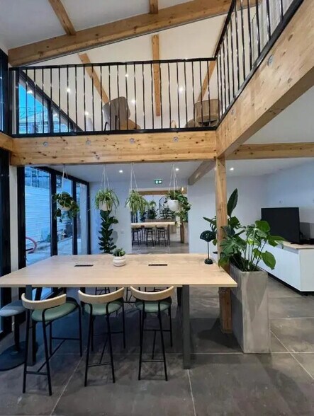 25 Rue Douy Delcupe, Montreuil for lease - Building Photo - Image 2 of 11