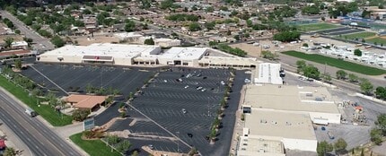 735-899 S Bluff St, Saint George, UT for lease Building Photo- Image 1 of 1