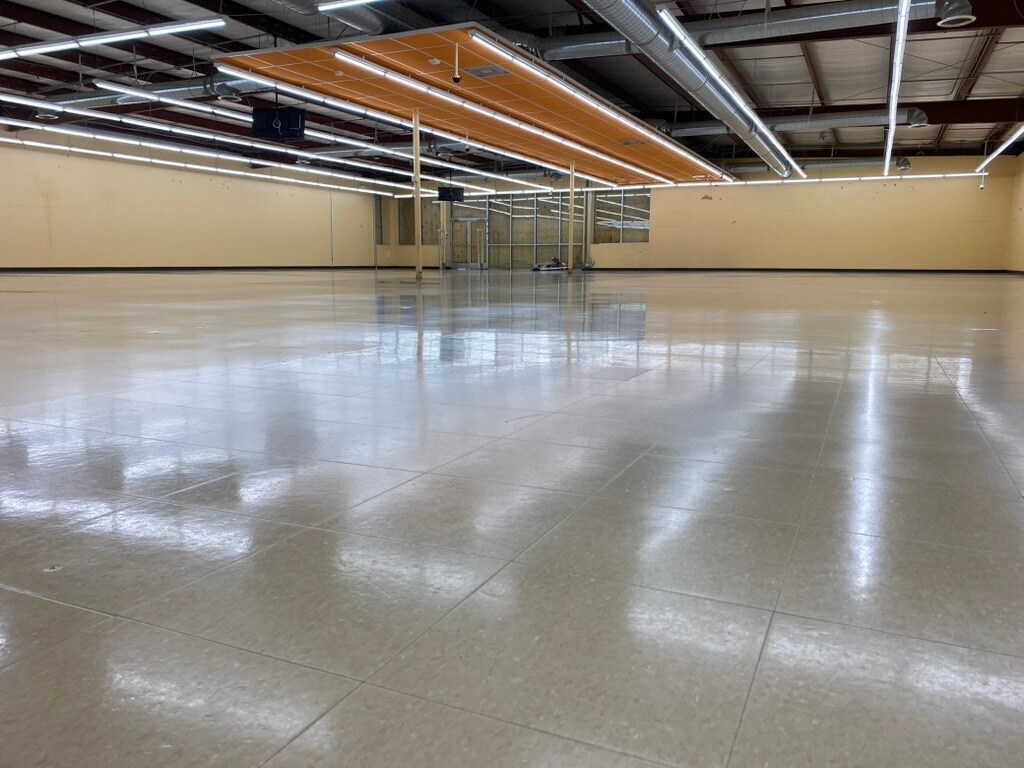 4404 Old Rural Hall Rd, Winston-Salem, NC for lease Building Photo- Image 1 of 11