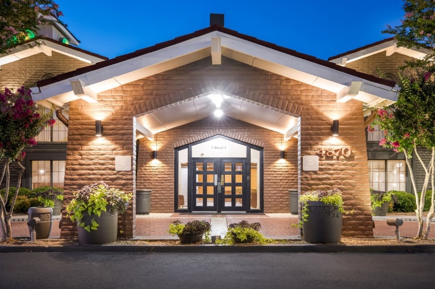 4870 University Dr NW, Huntsville, AL for sale - Building Photo - Image 3 of 36