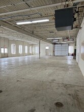 6085 Court Street Rd, Syracuse, NY for sale Interior Photo- Image 1 of 7