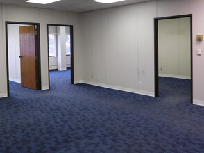 4901 Towne Centre Rd, Saginaw, MI for lease Interior Photo- Image 2 of 6