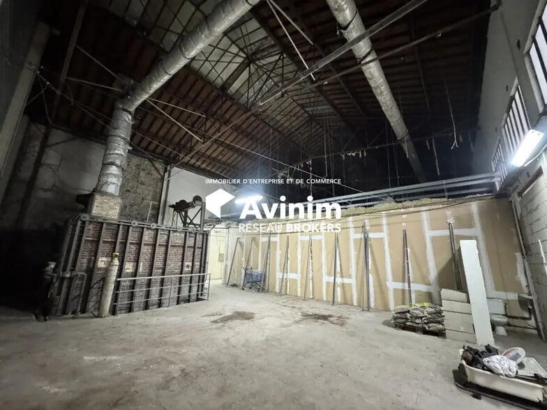 Industrial in Saint-Denis for sale - Interior Photo - Image 2 of 7