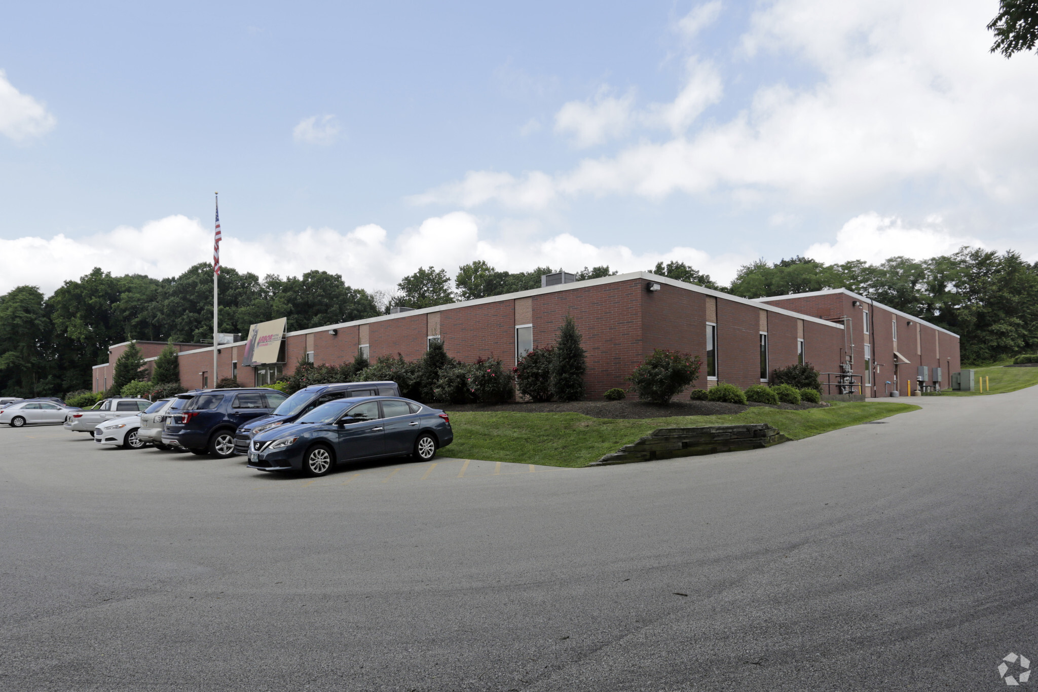 2445-2465 Maryland Rd, Willow Grove, PA for lease Primary Photo- Image 1 of 4