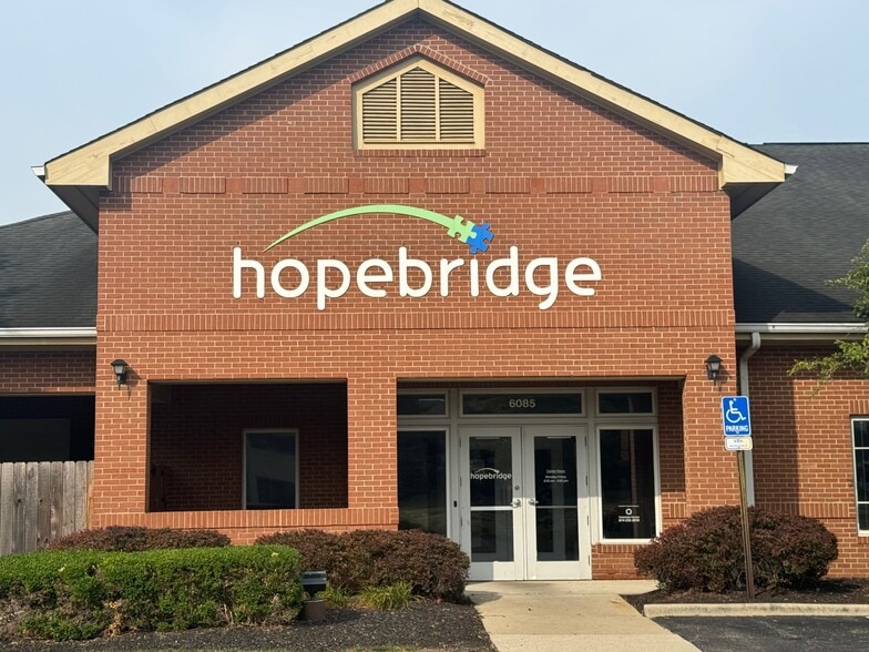 6085 Emerald Pky, Dublin, OH for sale - Building Photo - Image 1 of 5