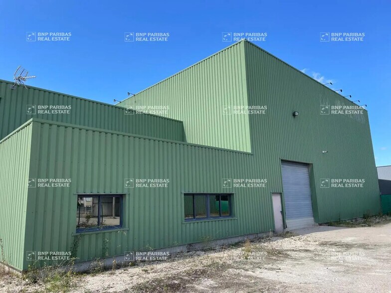 Flex in Olivet for lease - Building Photo - Image 3 of 24