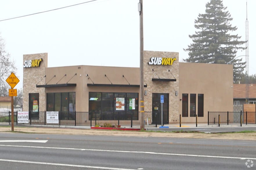 12173 Yosemite Blvd, Waterford, CA for sale - Building Photo - Image 3 of 3