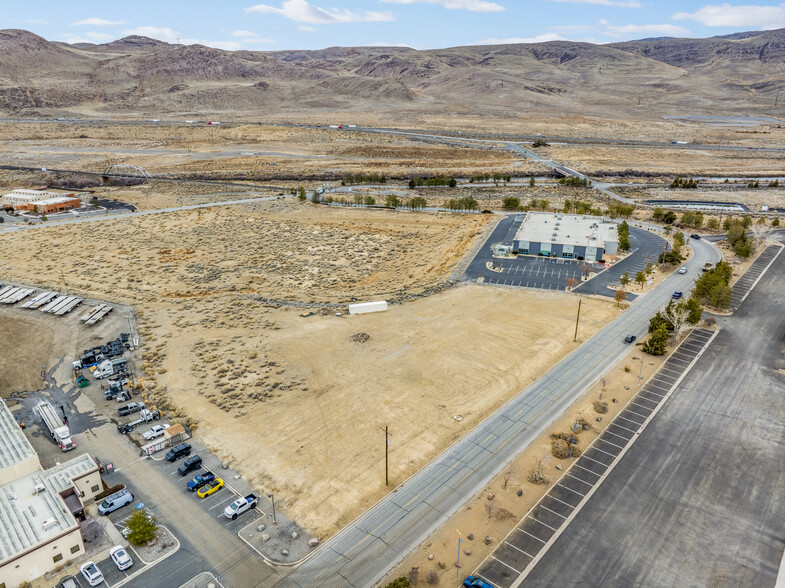 620 Waltham Way, Sparks, NV for sale - Primary Photo - Image 1 of 2