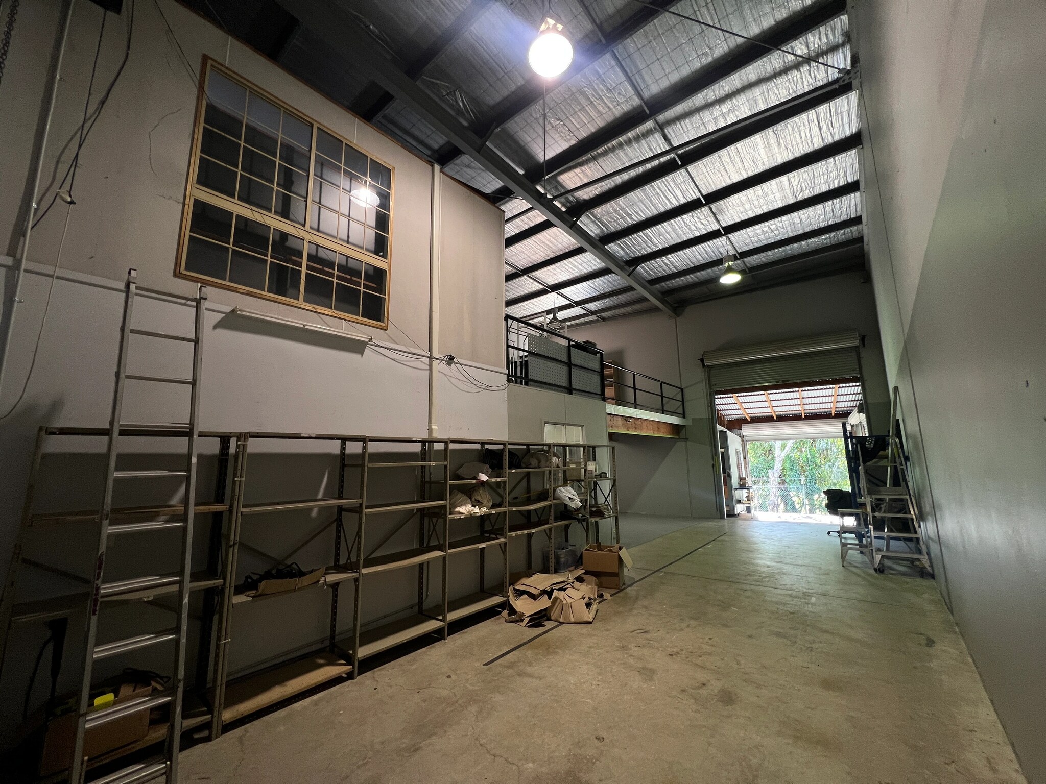 24 Huntington Pl, Banyo for lease Interior Photo- Image 1 of 10