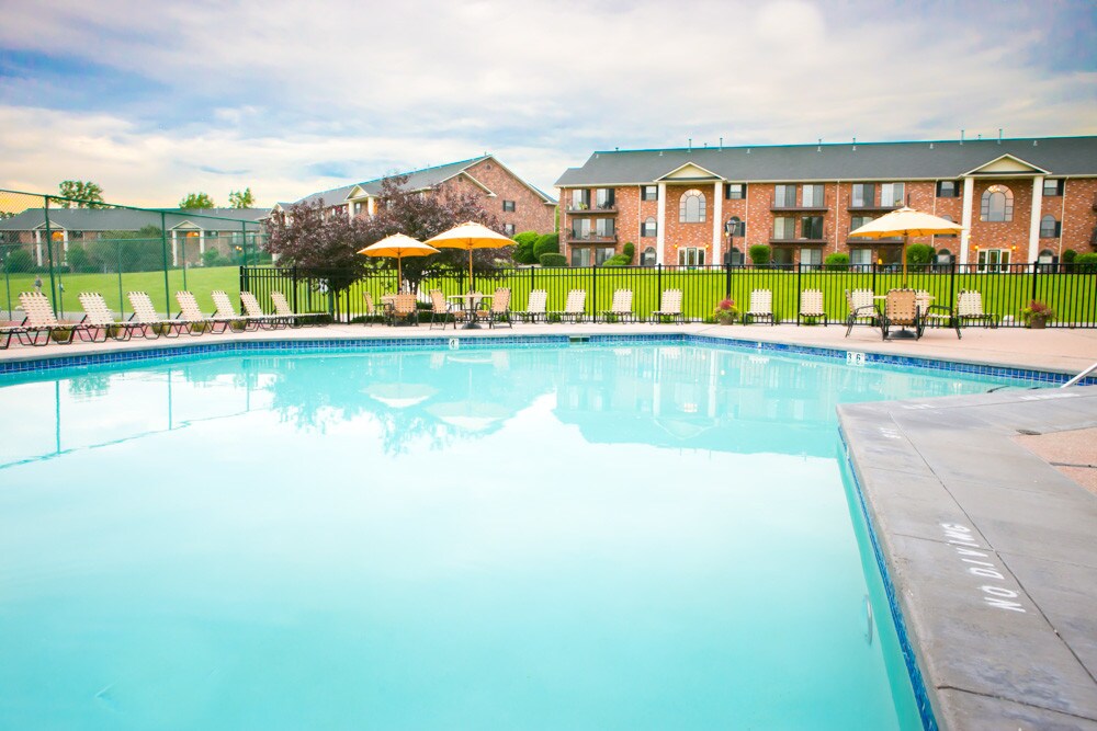 2100 Georgetown Pky, Fenton, MI for sale Building Photo- Image 1 of 1