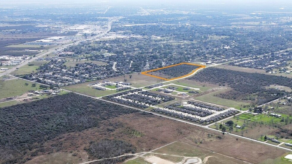 1401 Ball Airport, Victoria, TX for sale - Building Photo - Image 1 of 1