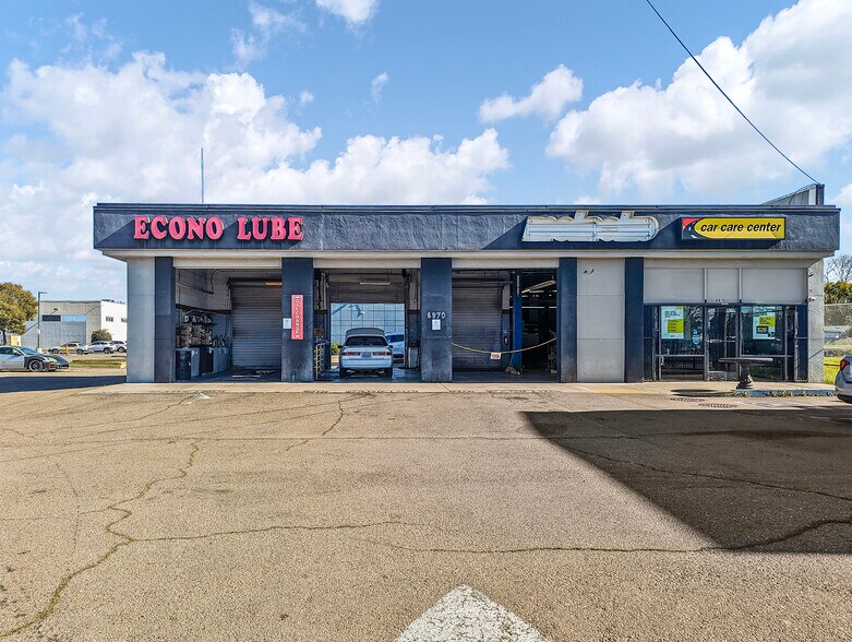 6970 West Ln, Stockton, CA 95210