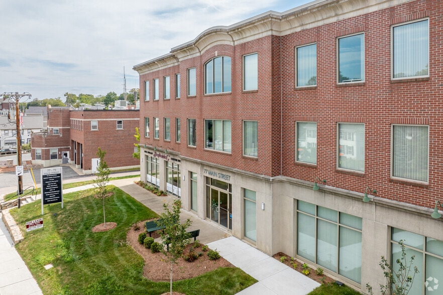 77 Main St, Hopkinton, MA for lease - Building Photo - Image 2 of 4