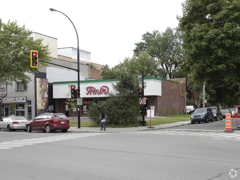 6365 Rue Sherbrooke W O, Montréal, QC for sale - Primary Photo - Image 1 of 2