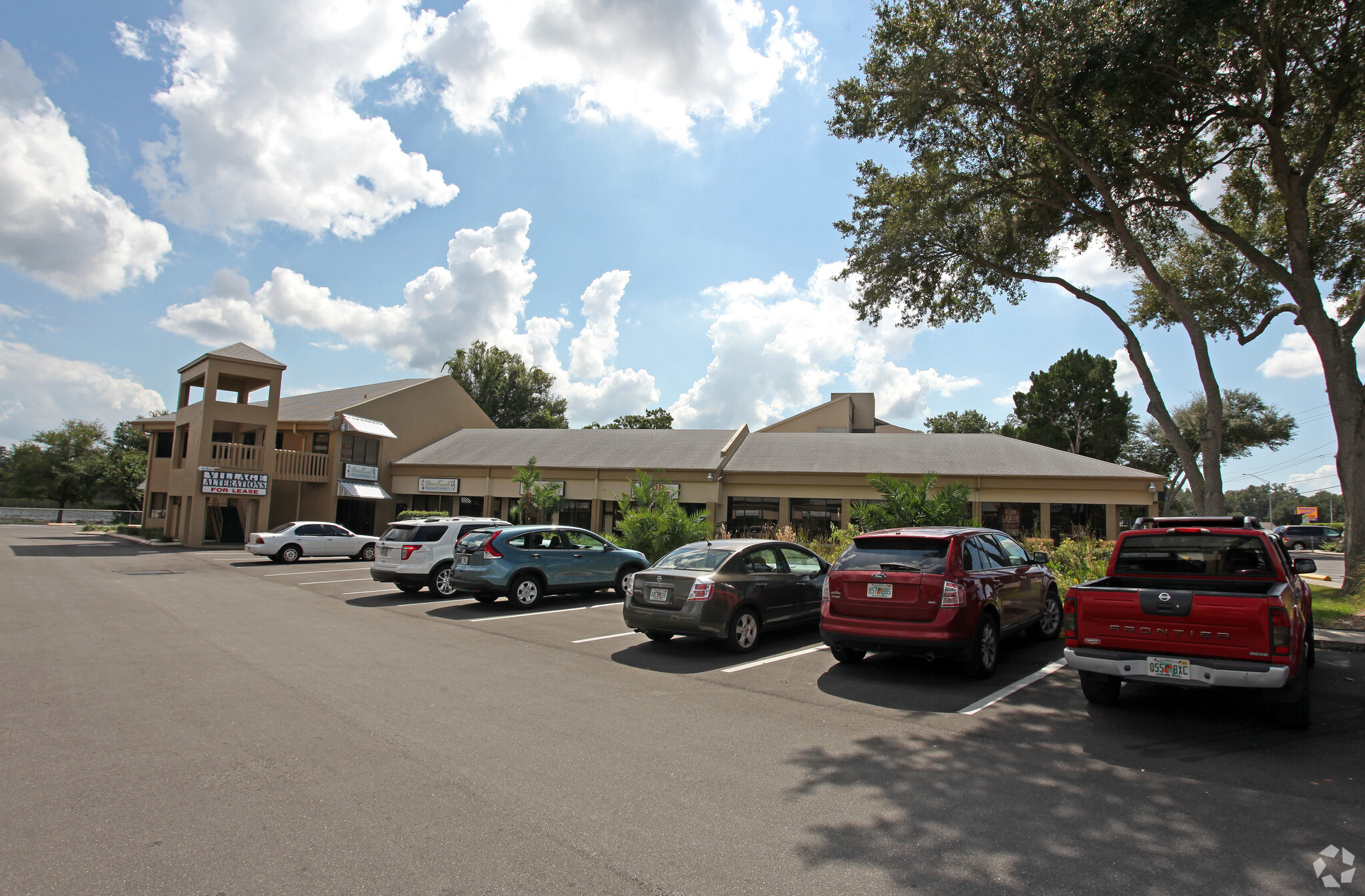 13909 N Dale Mabry Hwy, Tampa, FL for lease Building Photo- Image 1 of 8