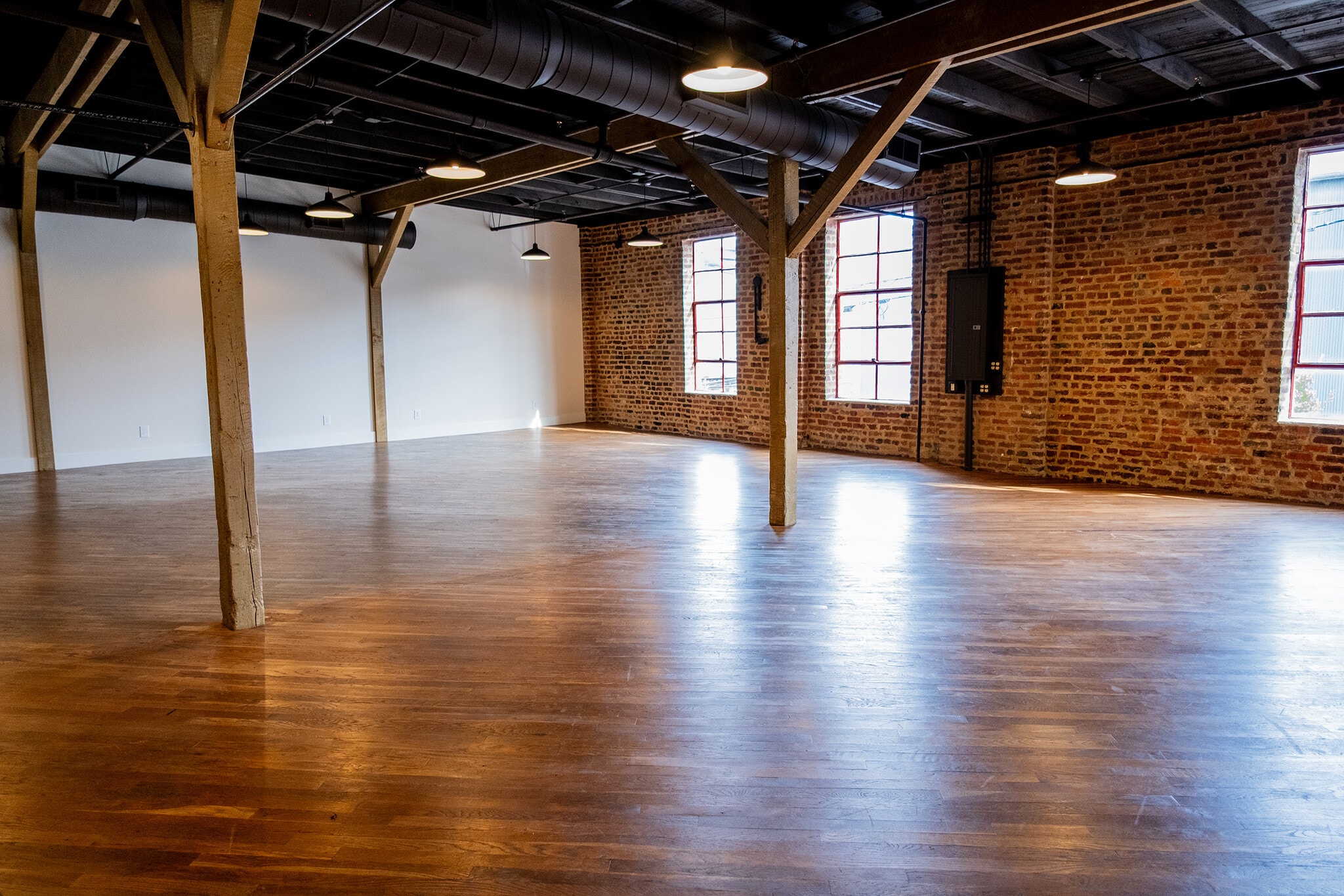 434 Houston St, Nashville, TN for lease Interior Photo- Image 1 of 3