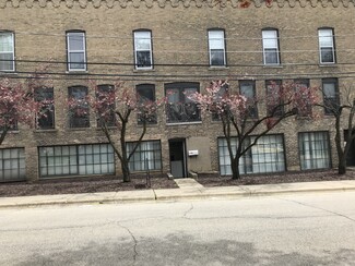 More details for 11-17 N Union St, Elgin, IL - Flex for Lease