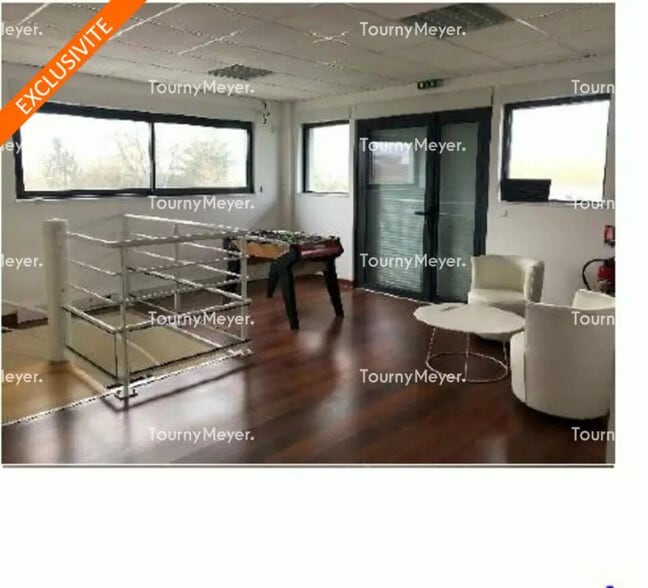 Office in Liffré for lease - Interior Photo - Image 2 of 6