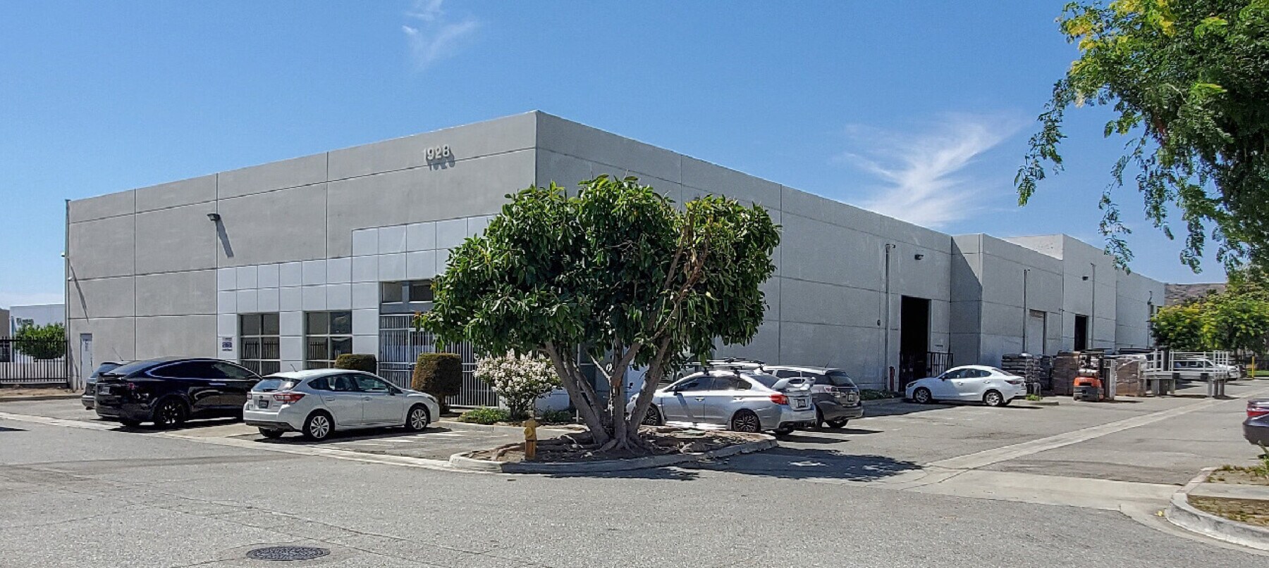 1928 W Holt Ave, Pomona, CA 91768