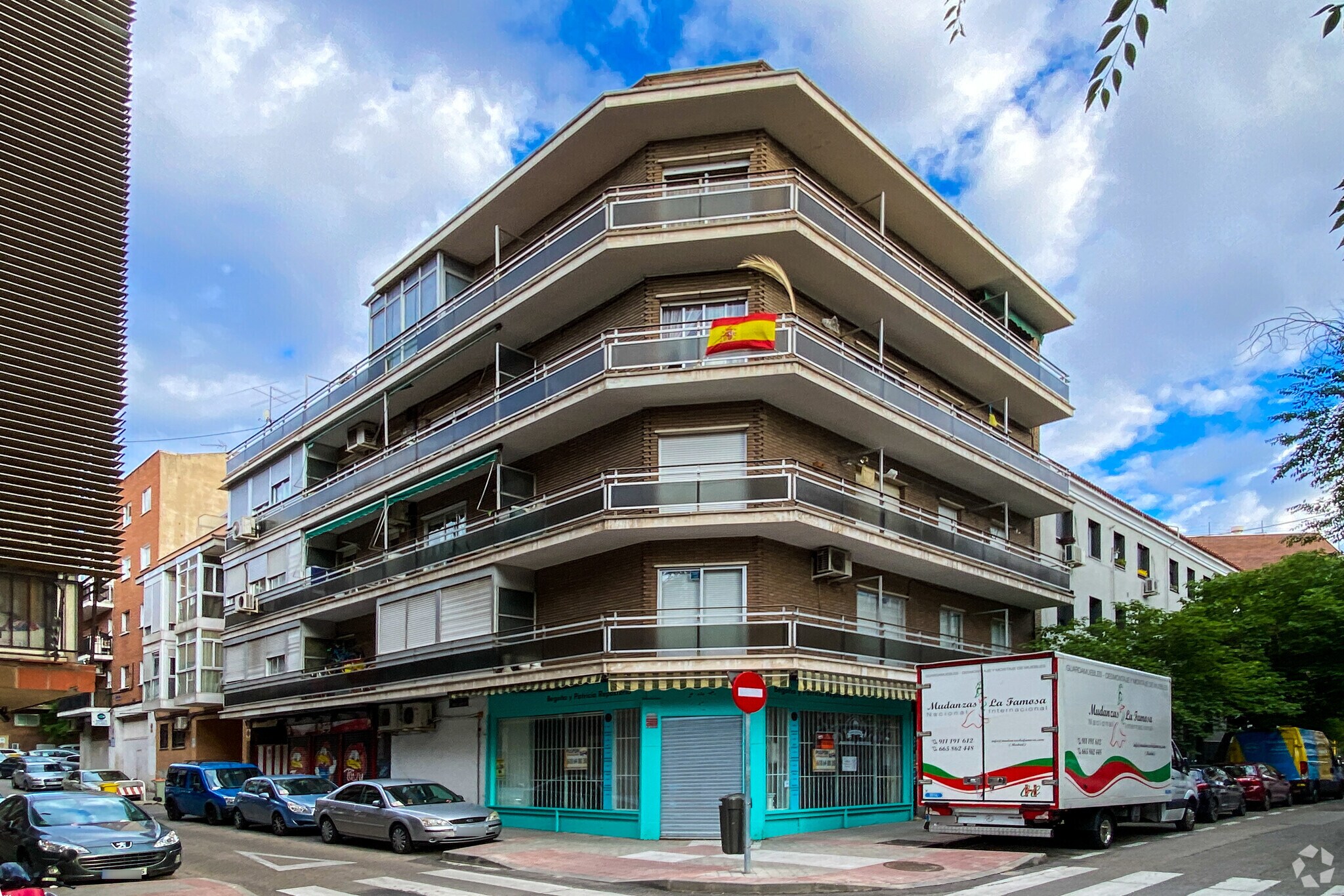 Multifamily in Madrid, Madrid for sale Primary Photo- Image 1 of 1