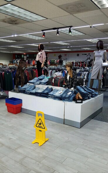 1521 N Highway 27, Carrollton, GA for sale - Interior Photo - Image 1 of 1