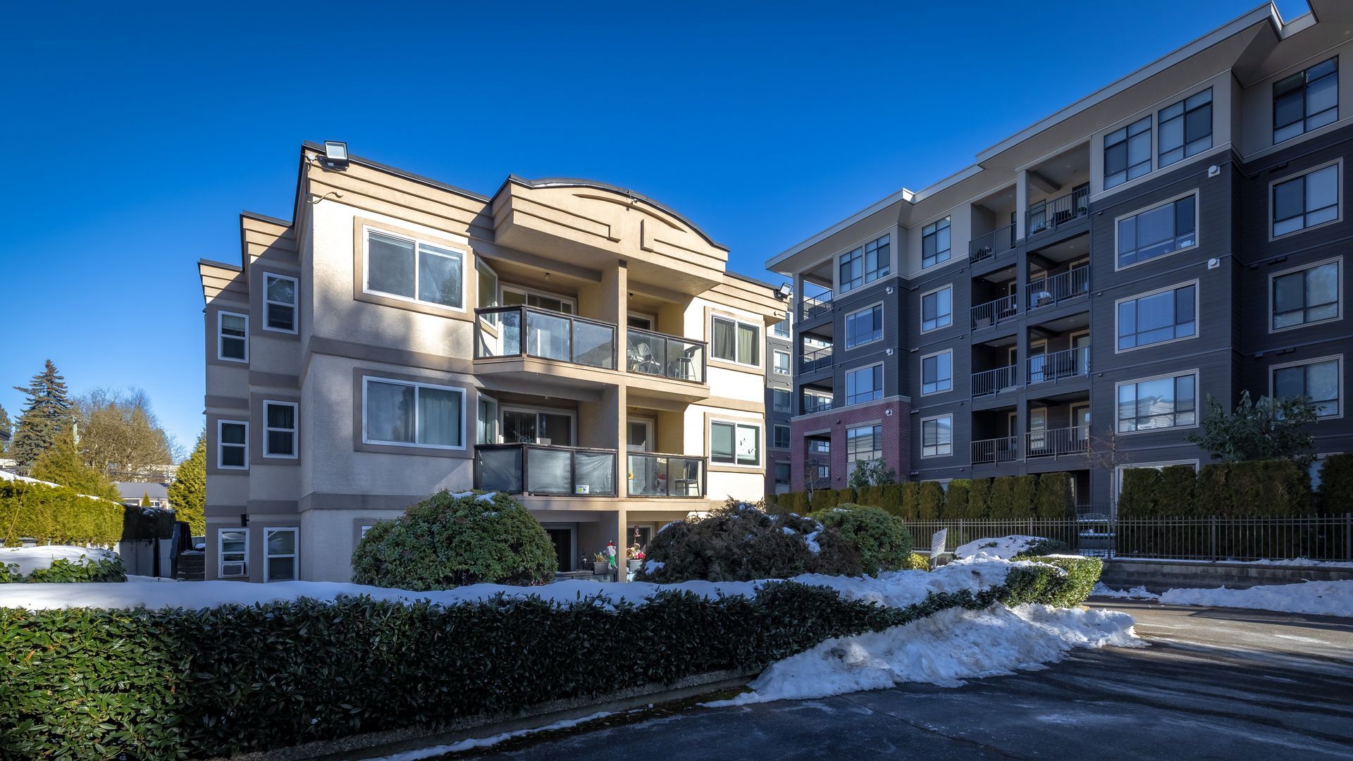 33509 Marshall Rd, Abbotsford, BC for sale Primary Photo- Image 1 of 8