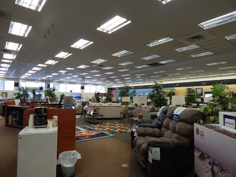 1035 State St, Schenectady, NY for sale - Building Photo - Image 2 of 14