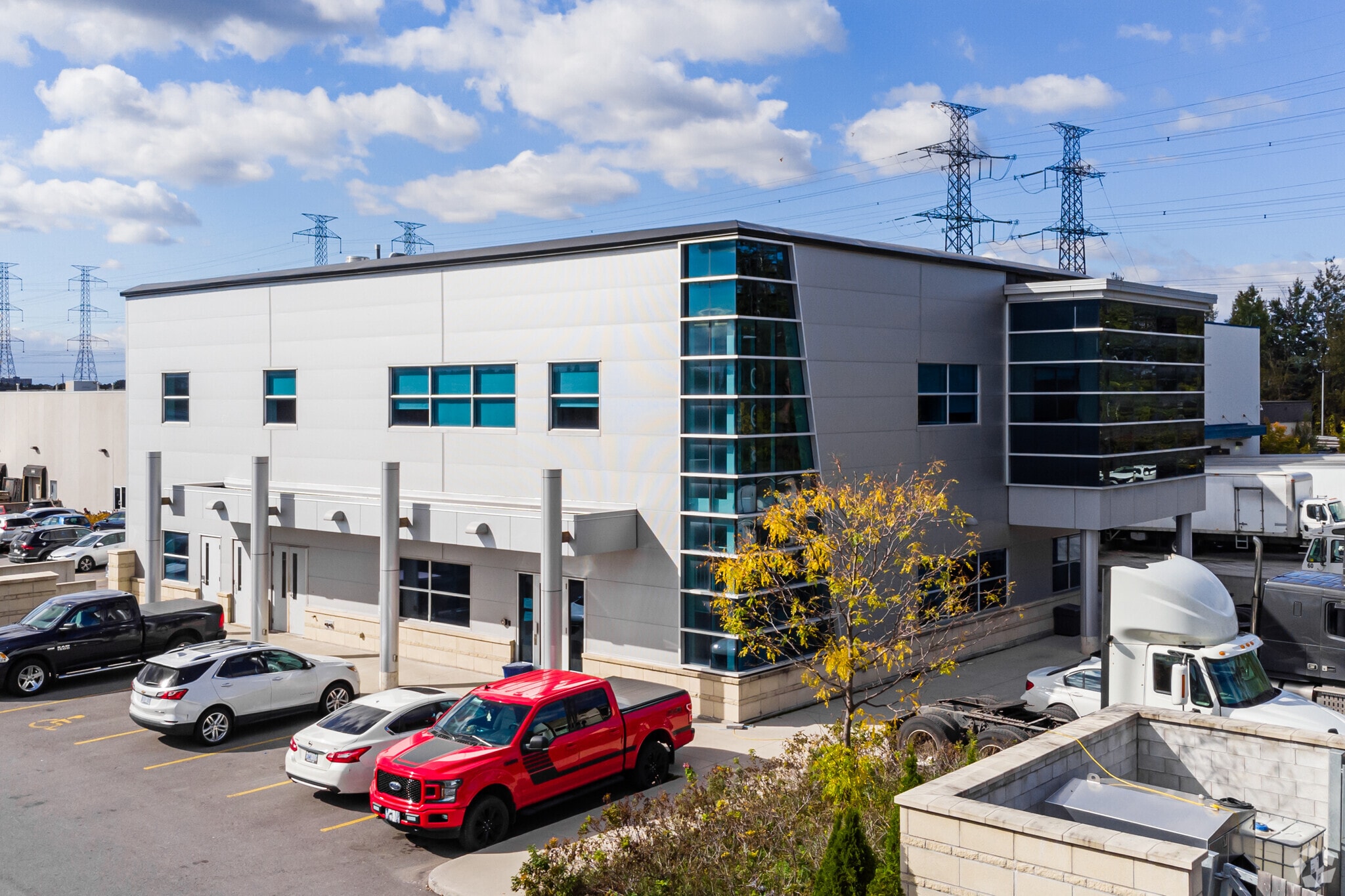 3105 Hawthorne Rd, Ottawa, ON for sale Primary Photo- Image 1 of 1