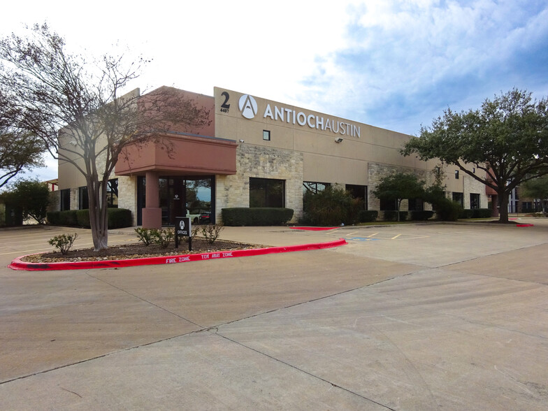 4407 Monterey Oaks Blvd, Austin, TX for lease - Building Photo - Image 1 of 36