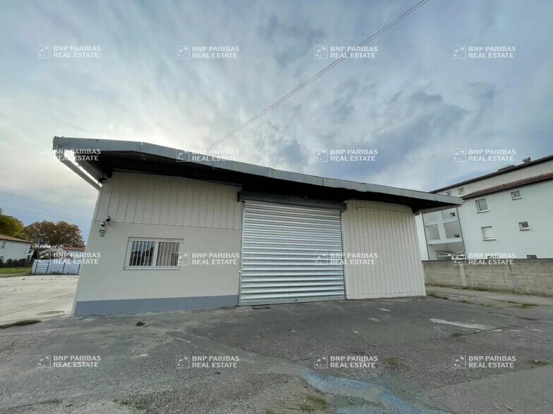 Flex in Toulouse for lease - Building Photo - Image 2 of 11
