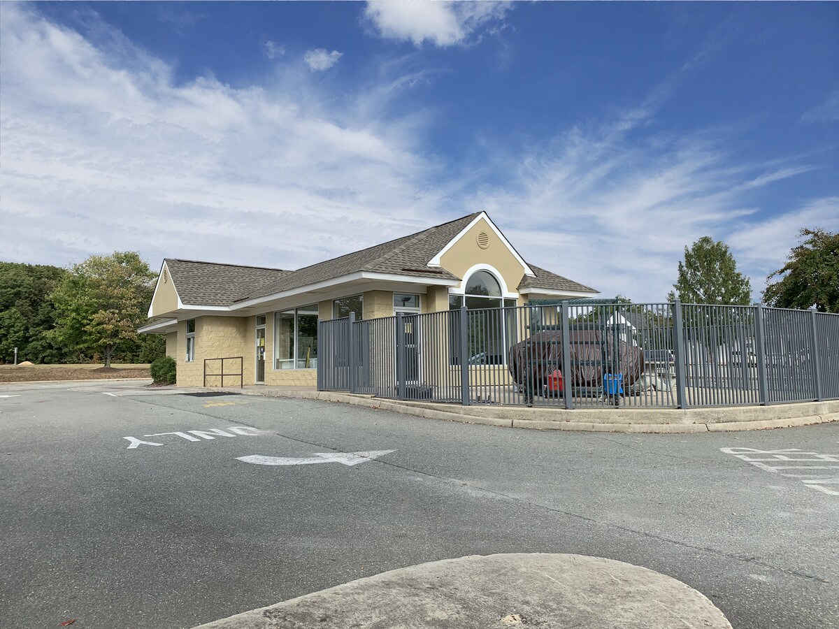 2544 Anderson Hwy, Powhatan, VA 23139