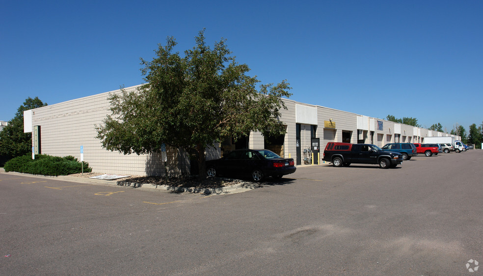 11801-11841 E 33rd Ave, Aurora, CO for lease - Building Photo - Image 1 of 2