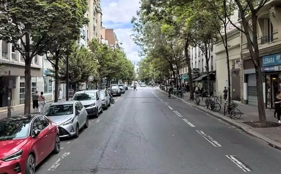 Retail in Paris for lease - Building Photo - Image 2 of 4