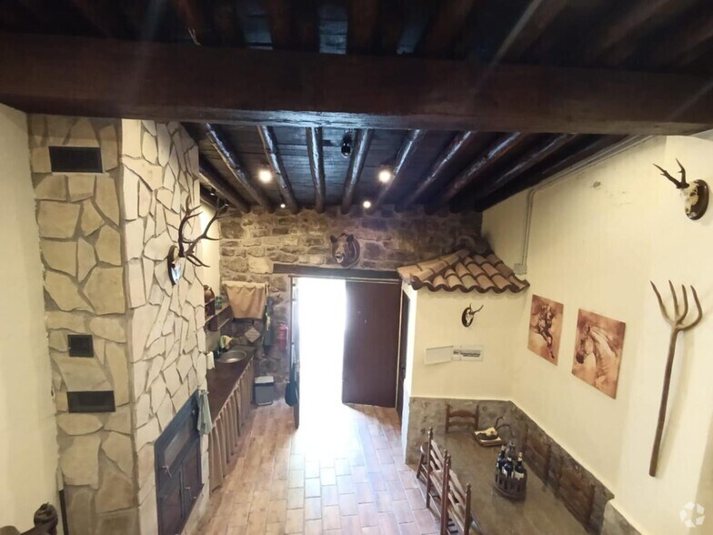 Retail in El Molar, Madrid for sale - Building Photo - Image 2 of 10