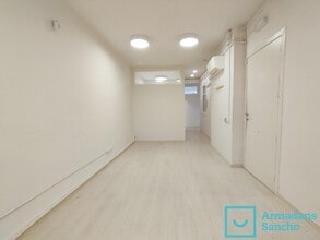 Office in Barcelona, Barcelona for lease Interior Photo- Image 2 of 10