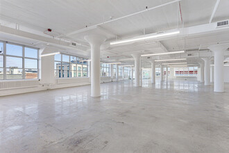 37-18 Northern Blvd, Long Island City, NY for lease Interior Photo- Image 2 of 12