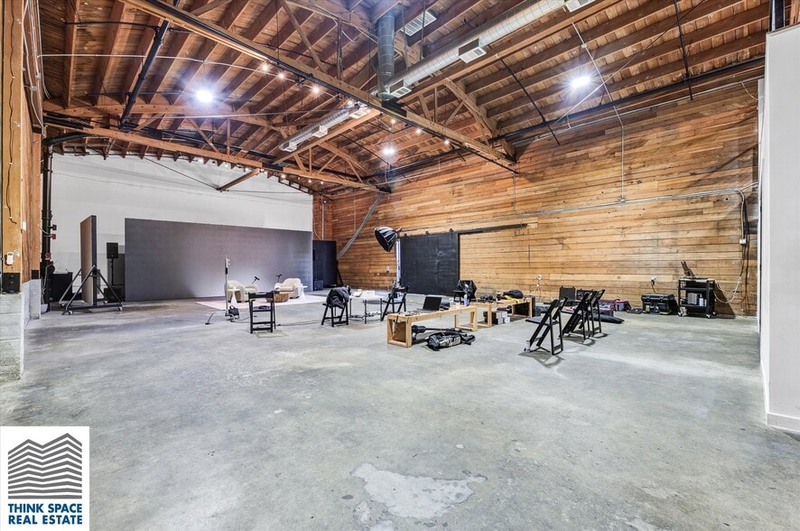3364-3386 E Olympic Blvd, Los Angeles, CA for lease - Interior Photo - Image 3 of 4