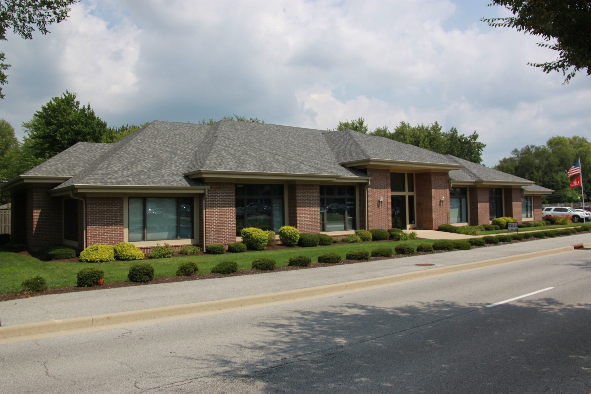 10321 N Pennsylvania St, Indianapolis, IN for sale Building Photo- Image 1 of 1