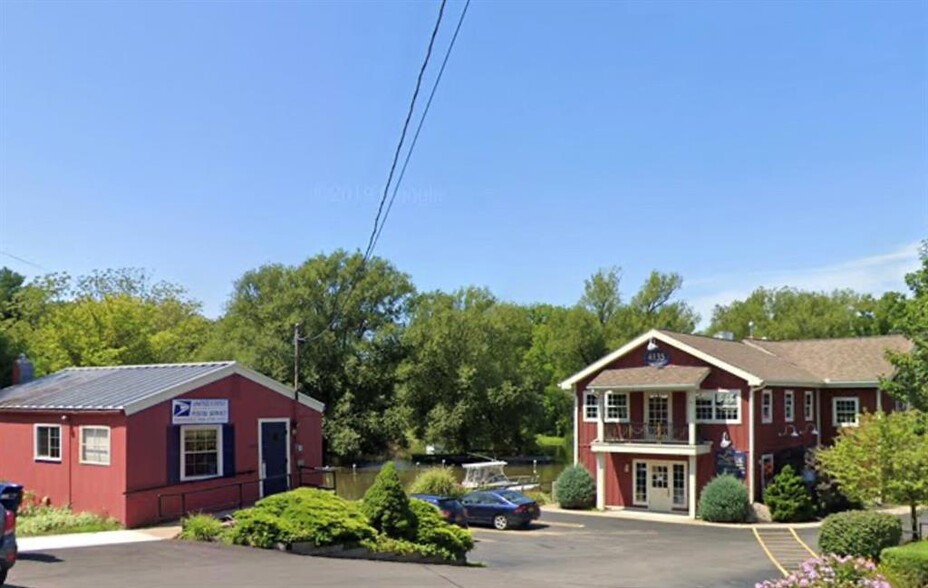 4135 Lake Rd, Williamson, NY for sale - Building Photo - Image 1 of 1