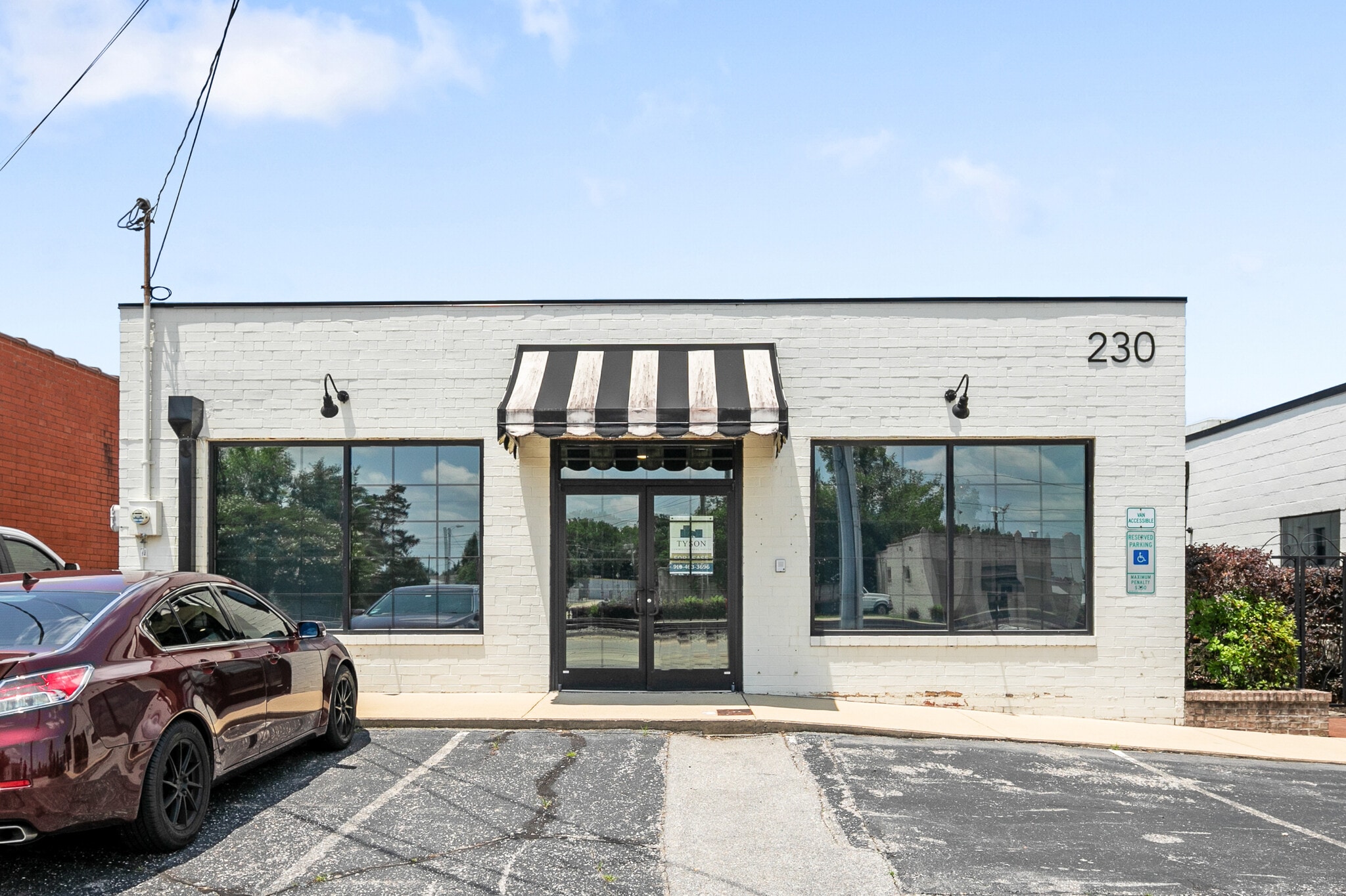 228-230 Winslow St, Fayetteville, NC for lease Building Photo- Image 1 of 27