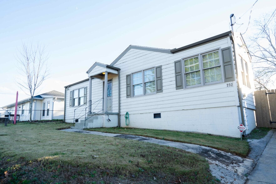 232 SE Powers Ferry Rd, Marietta, GA for sale - Building Photo - Image 3 of 29