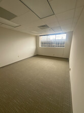 1718-1720 NW Peachtree St, Atlanta, GA for lease Interior Photo- Image 2 of 3