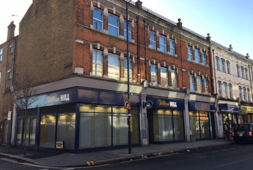 51-55 High Rd, London for lease - Primary Photo - Image 1 of 1