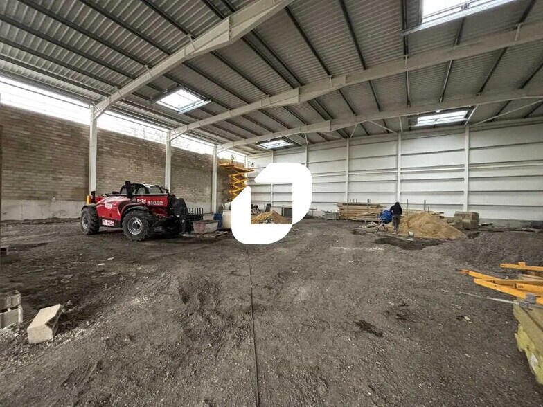 Flex in Bondoufle for lease - Construction Photo - Image 2 of 4