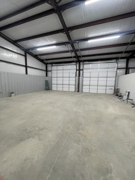 5431 Old Granbury Rd, Granbury, TX for lease - Building Photo - Image 3 of 7