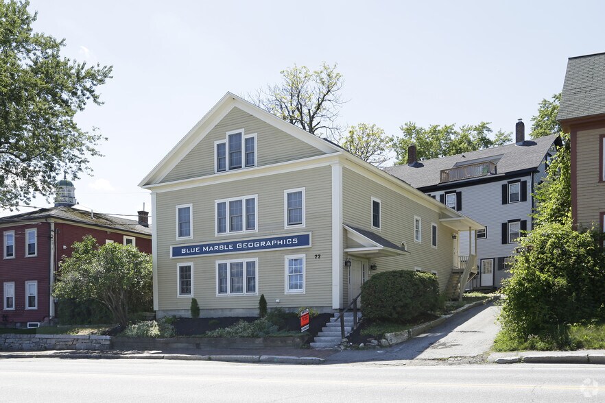 77 Water St, Hallowell, ME 04347