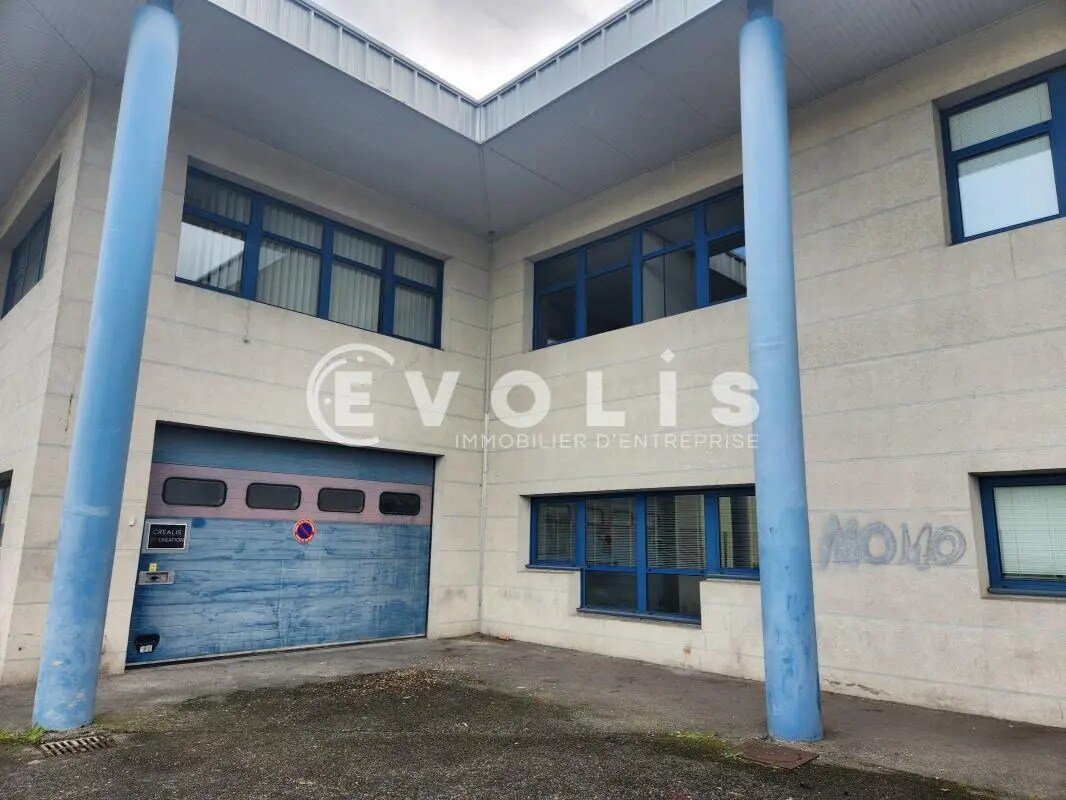 Office in Bron for lease Building Photo- Image 1 of 21