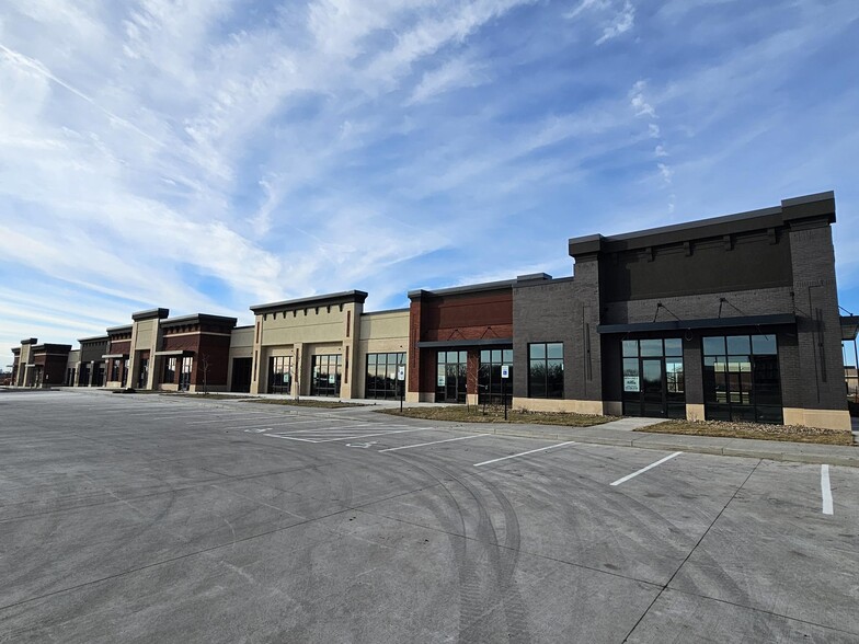 1630 S Ankeny Blvd, Ankeny, IA for lease - Building Photo - Image 1 of 9