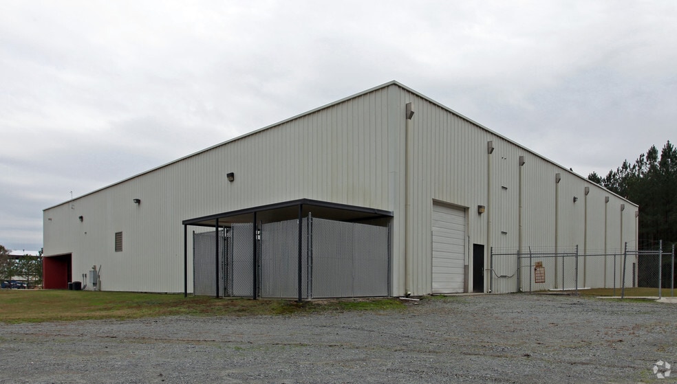 217 Elliott Dixon Dr, Ayden, NC for sale - Building Photo - Image 3 of 3