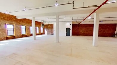 960 Manhattan Ave, Brooklyn, NY for lease - Commercial Listing Video 